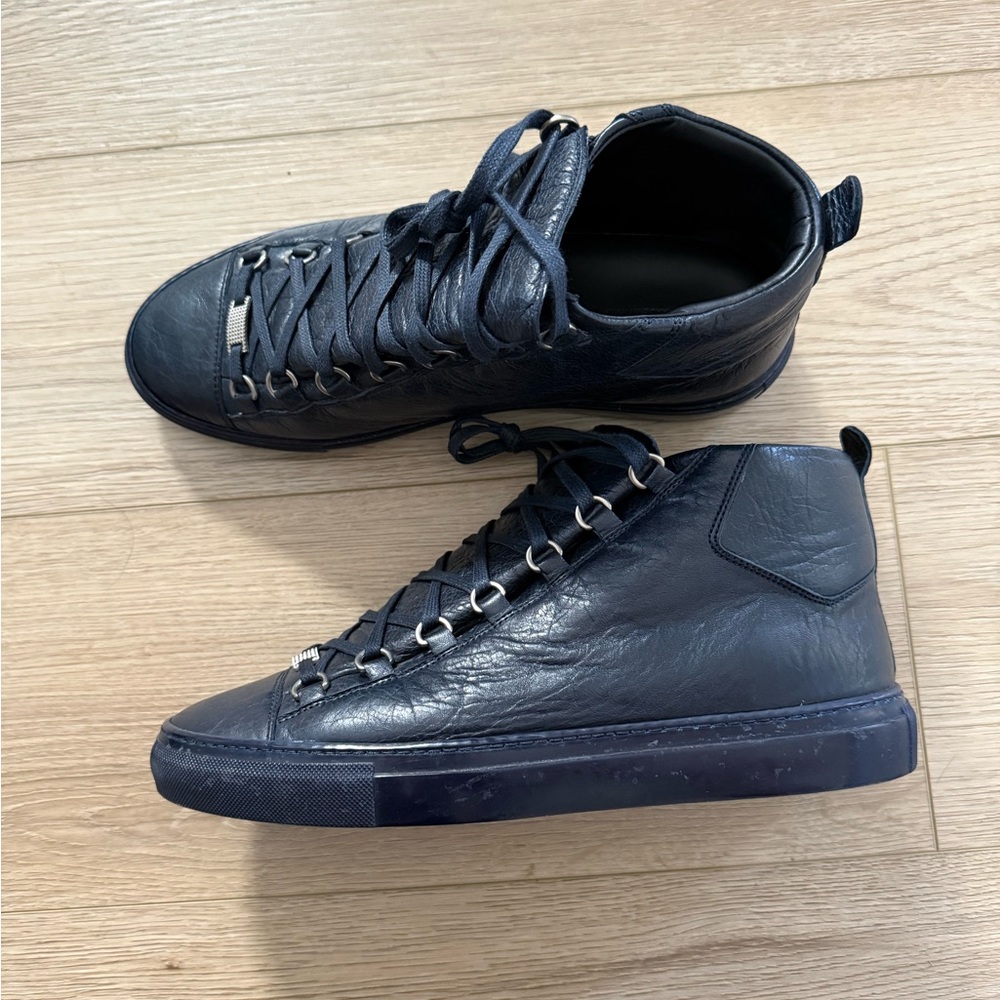 Men's Black High-Top Sneakers